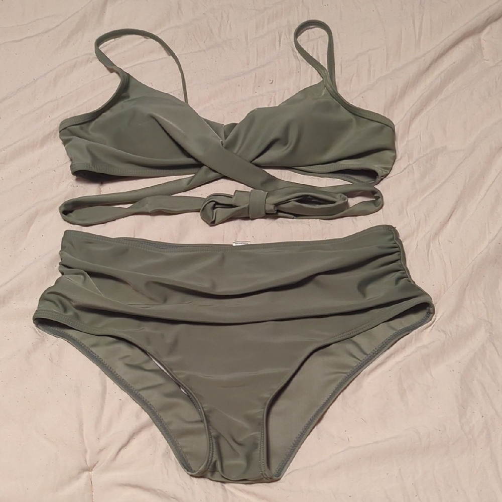Olive Green Women's Swimwear Set